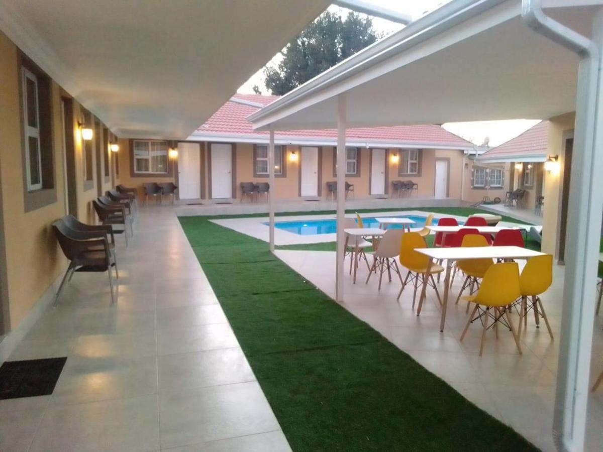 Benoni N12 Hotel Zewnętrze zdjęcie